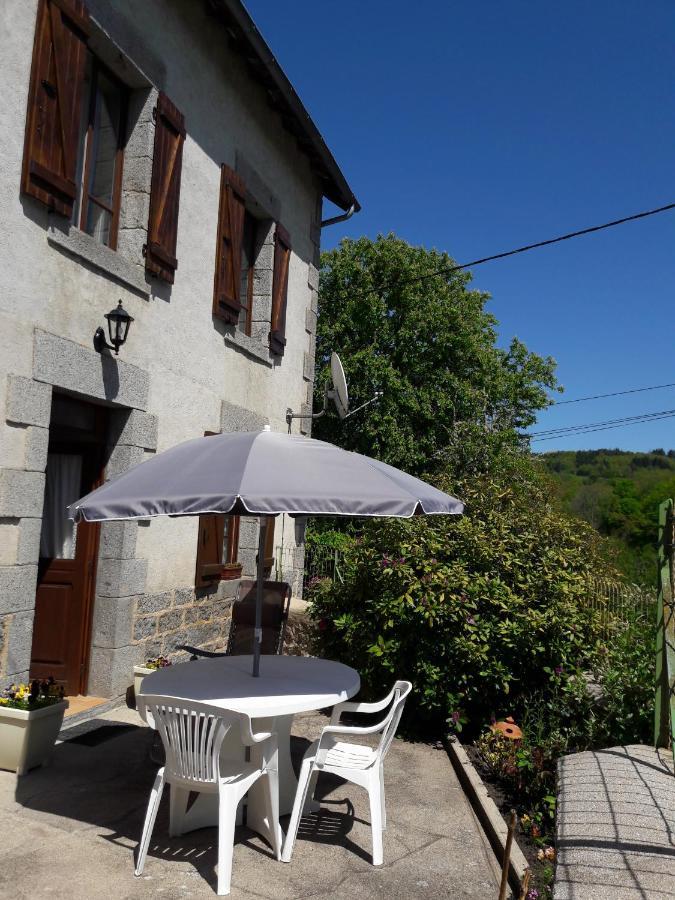 La Maison Du Mas Rando Saint-Georges-Nigremont Dış mekan fotoğraf